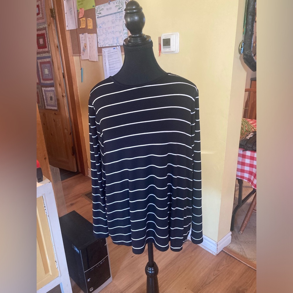 Black and white stripped top